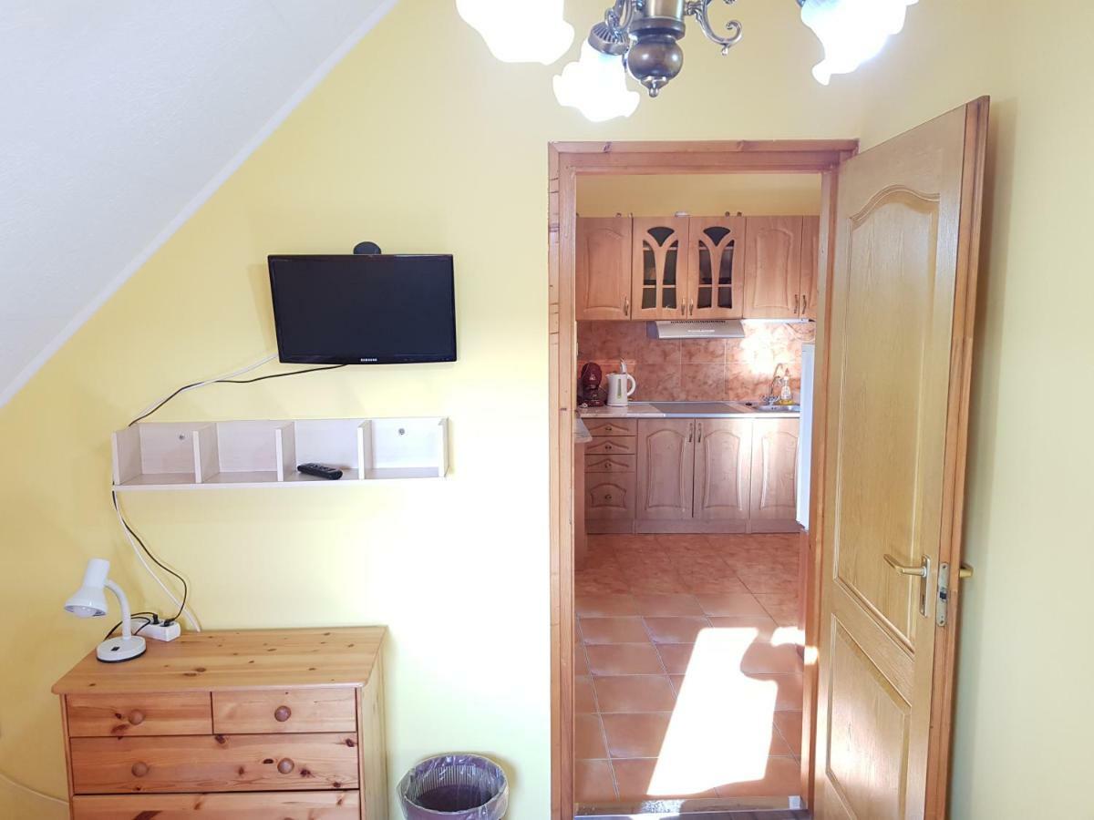 Hôtel Deak Vendeghaz Apartman à Hajdúszoboszló Extérieur photo